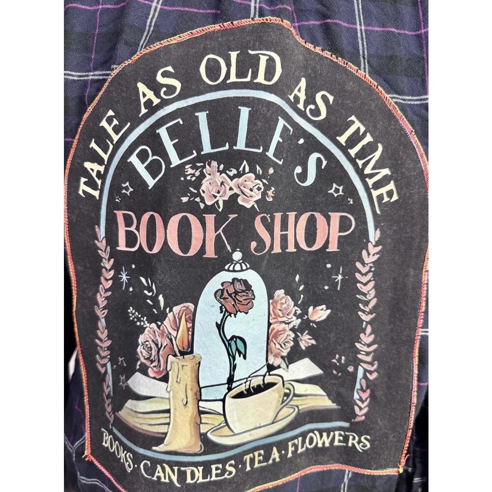 April 25th Flannels Upcycled Banana Republic – Belle’s Book Shop Graphic Size L